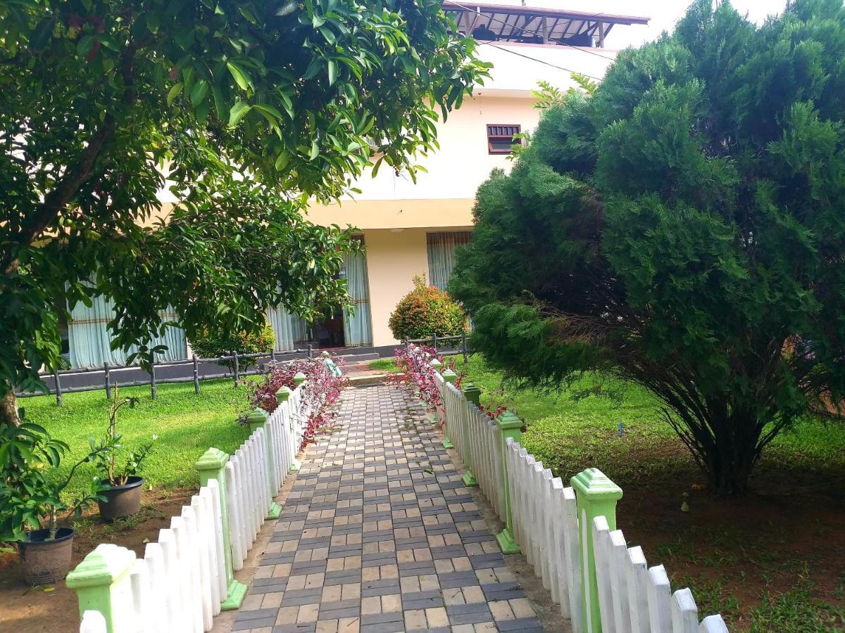 Hotel Tk Green Garden Matara Eksteriør billede